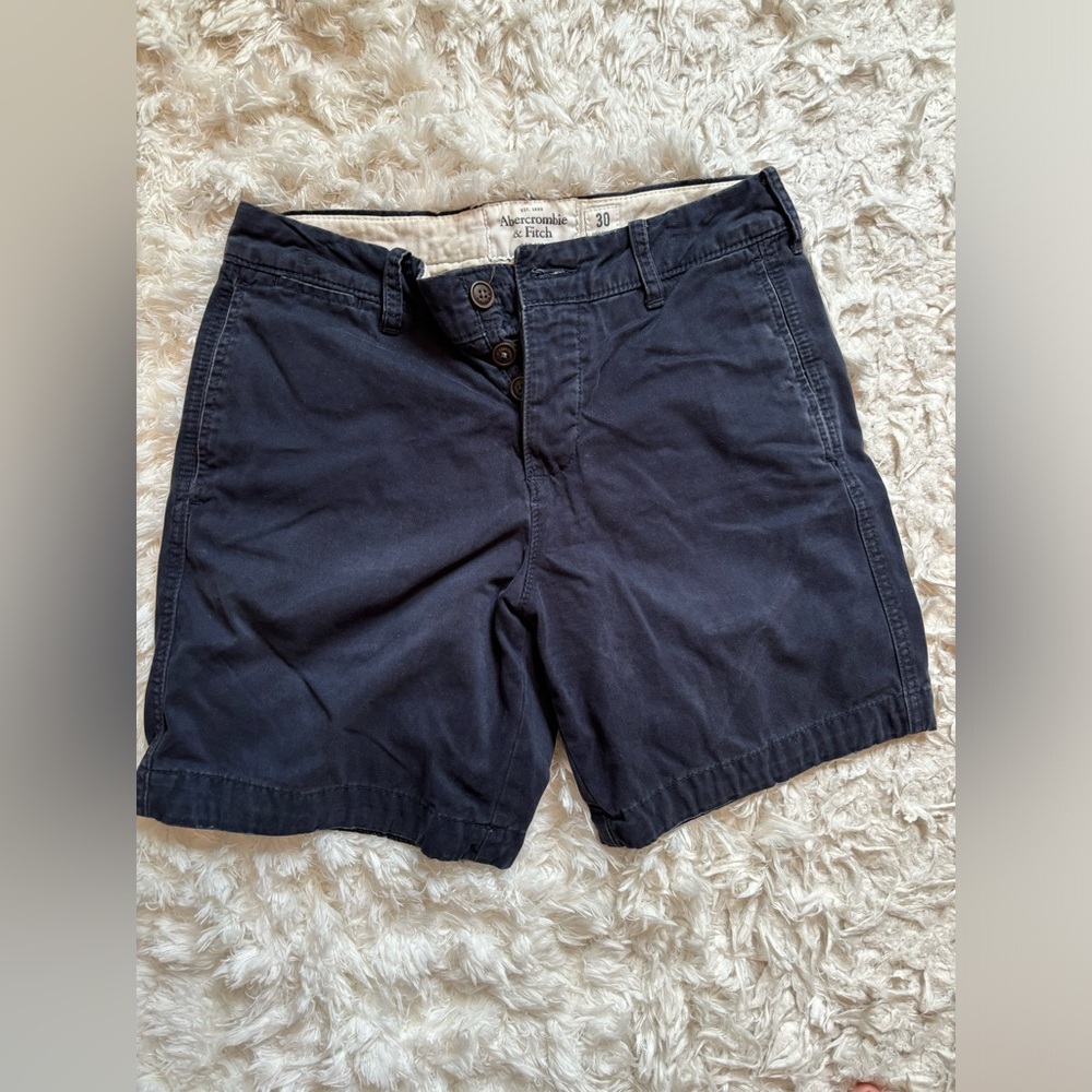 Abercrombie and Fitch men’s cargo shorts